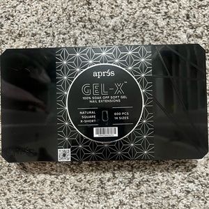 Apres Nail- GEL-X® NATURAL SQUARE EXTRA SHORT BOX OF TIPS - PRO (600PCS)